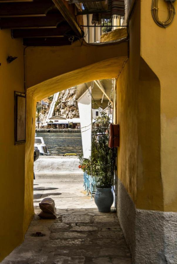 Stone Living Symi Central Apartments Εξωτερικό φωτογραφία